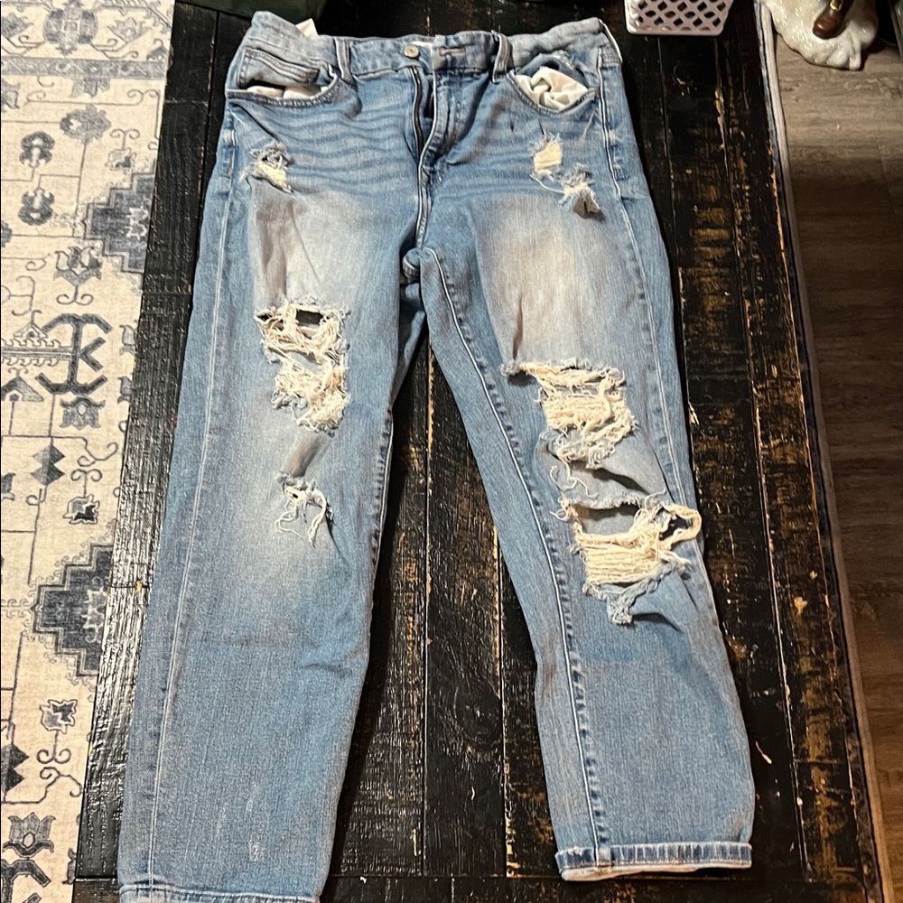 Trendy Distressed Light Blue Boyfriend Jeans